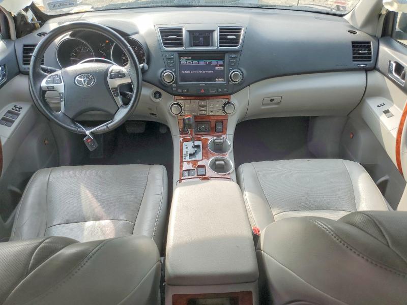 2012 Toyota VIN 5TDDK3EH2CS116846 COPART salvage auction — SIDE, Md - Cert Of Salvage > 75% Damage, sold $2,600 on 2026-07-24 (photo 8)