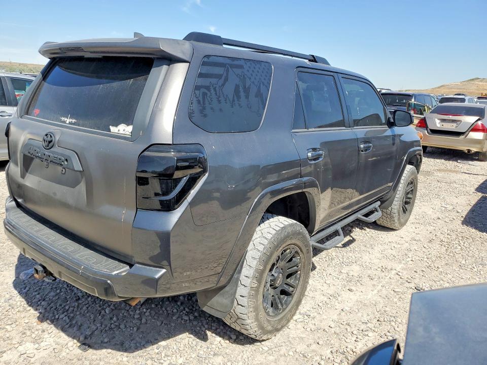 2017 Toyota 4runner VIN JTEBU5JR6H5448146 COPART salvage auction — MINOR DENT/SCRATCHES, Ut - Salvage Certificate (P), sold $11,200 on 2026-07-07 (photo 3)