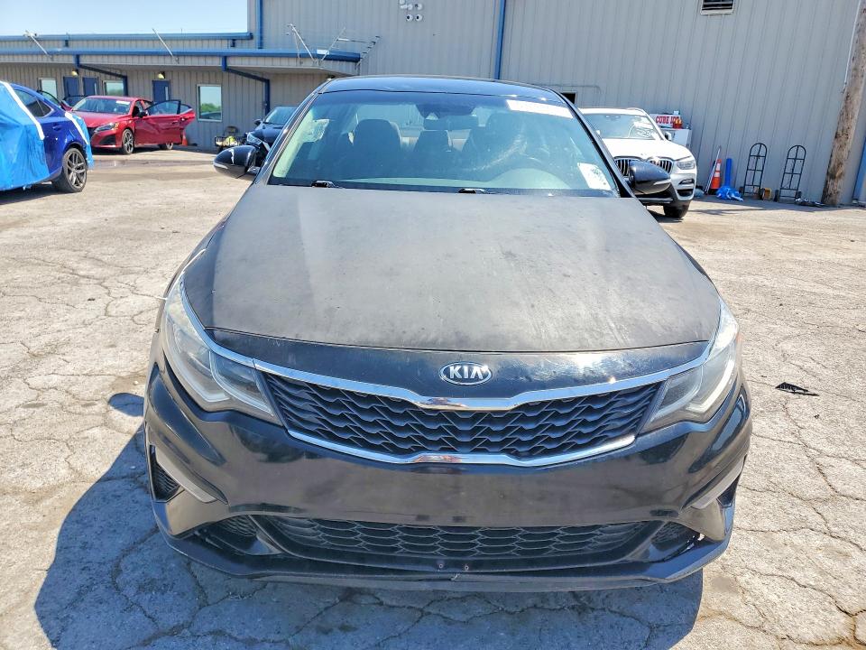 2019 Kia Optima VIN 5XXGT4L34KG299965 COPART salvage auction — MINOR DENT/SCRATCHES, Ms - Certificate Of Title (P), sold $2,750 on 2026-07-09 (photo 5)