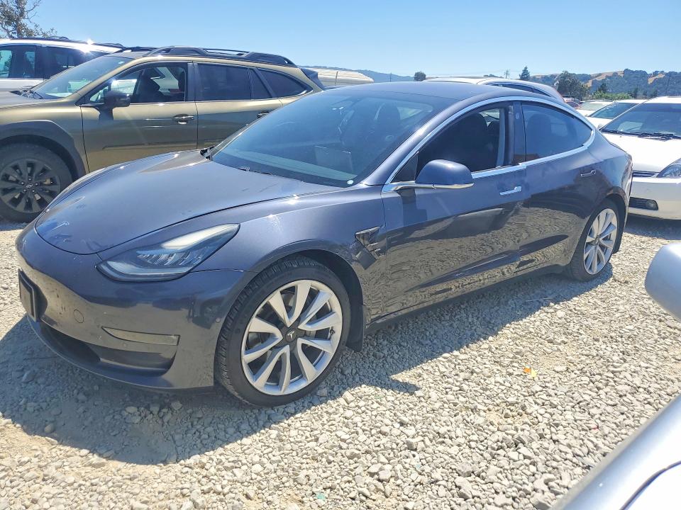 2018 Tesla VIN 5YJ3E1EA6JF033268 COPART salvage auction — REAR END, CA - SALVAGE CERTIFICATE, sold $1,050 on 2026-07-28 (photo 1)