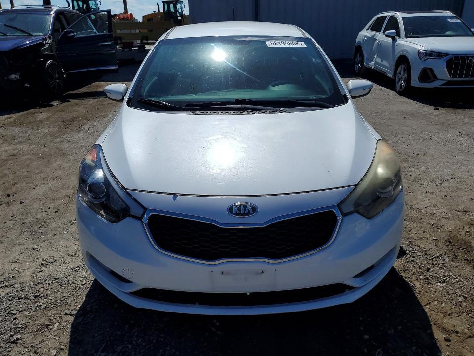 2016 Kia VIN KNAFK5A80G5592533 COPART salvage auction — SIDE, Fl - Cert Of Title Slvg Rebuildable, sold $850 on 2026-07-17 (photo 5)