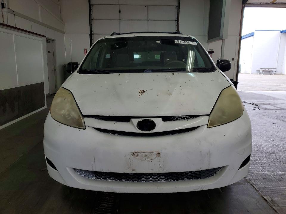 2010 Toyota Sienna VIN 5TDKK4CC0AS303584 COPART salvage auction — MECHANICAL, Wa - Cert Of Ownership-Rebuilt, sold $350 on 2026-07-31 (photo 5)