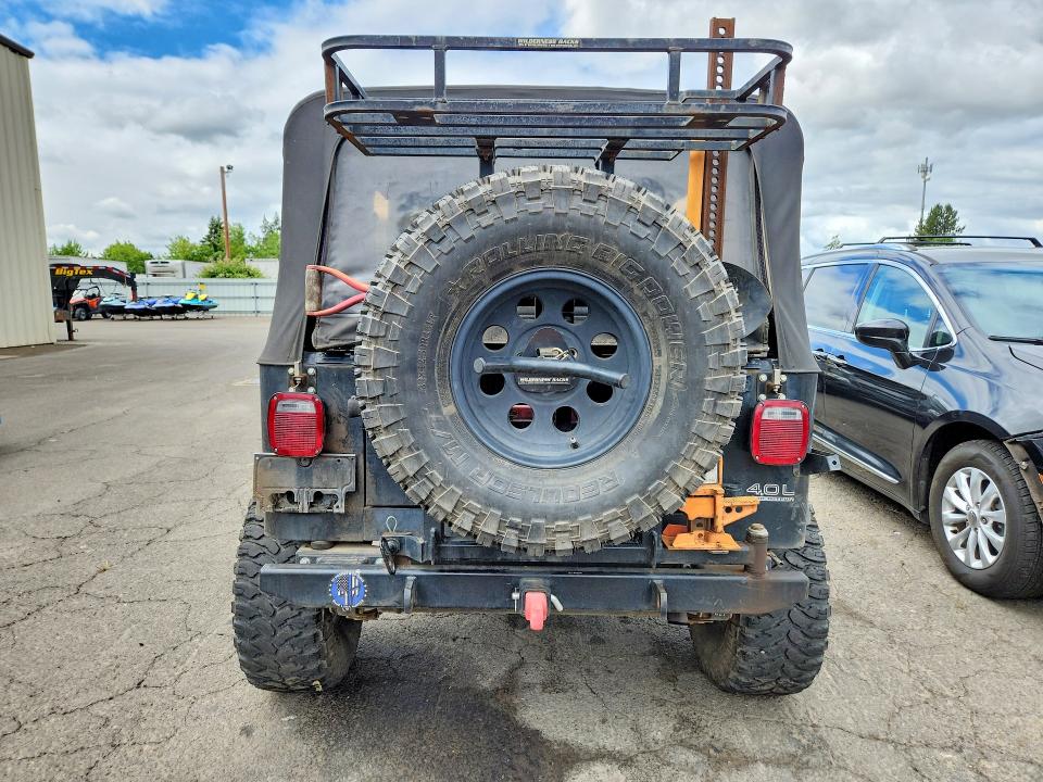 1993 Jeep Wrangler / VIN 1J4FY29S0PP267430 COPART salvage auction — FRONT END, Or - Salvage Title Certificate, sold $925 on 2026-07-27 (photo 6)