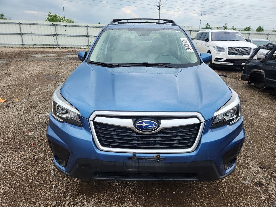 2020 Subaru Forester VIN JF2SKAJC9LH413897 COPART salvage auction — WATER/FLOOD, IL - SALVAGE CERT-FLOOD, sold $250 on 2026-07-30 (photo 5)