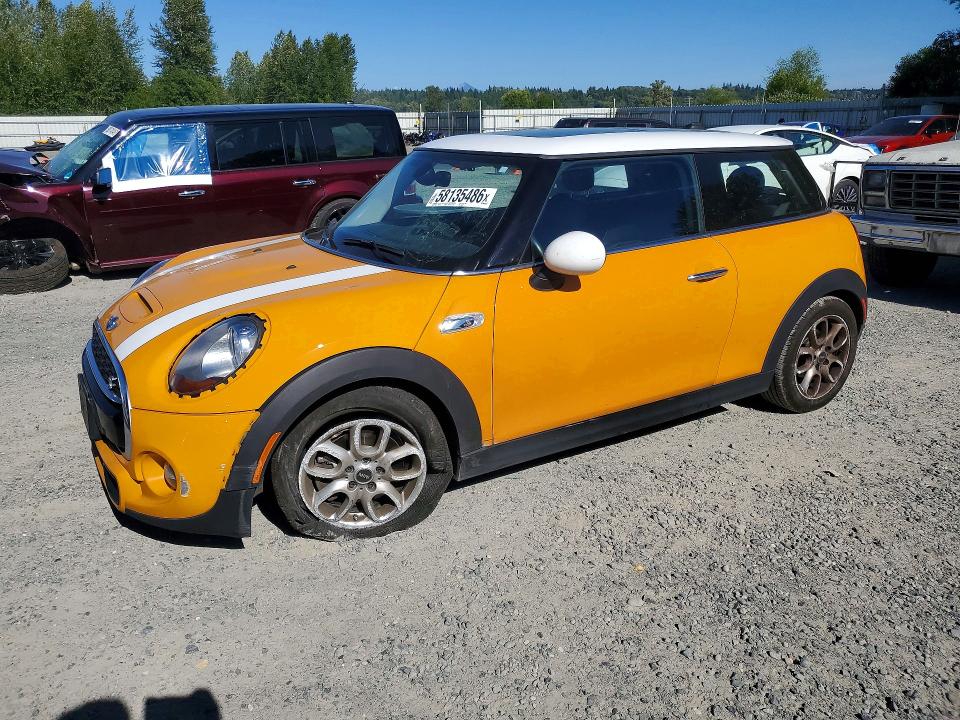 2017 Mini Cooper VIN WMWXP7C38H2A46572 COPART salvage auction — SIDE, Salvage Title, sold $2,950 on 2026-08-17 (photo 1)