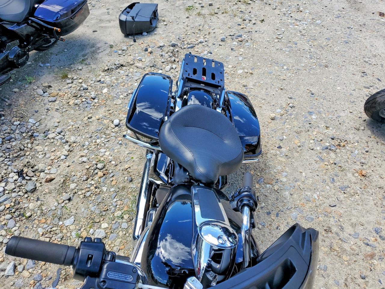 2023 Harley-Davidson FLHTP VIN 1HD1FMP19PB611537 COPART salvage auction — Side, MA - CERT OF TITLE-SALVAGE, sold $6,300 on 2026-07-09 (photo 5)