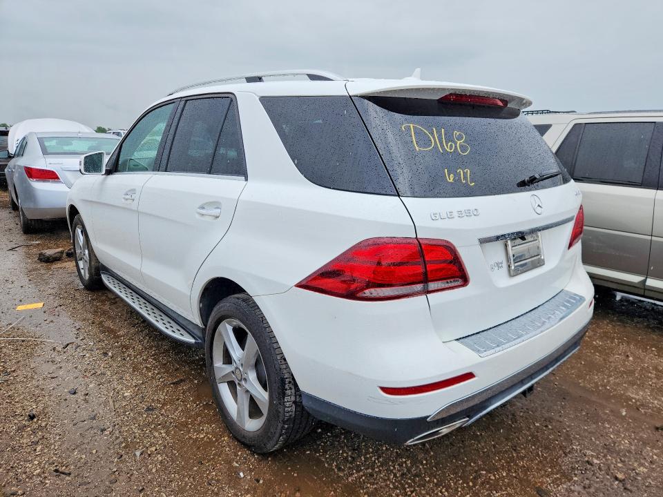 2016 Mercedes-benz VIN 4JGDA5HB2GA812398 COPART salvage auction — MINOR DENT/SCRATCHES, Il - Certificate Of Title (P), sold $4,100 on 2026-07-09 (photo 2)