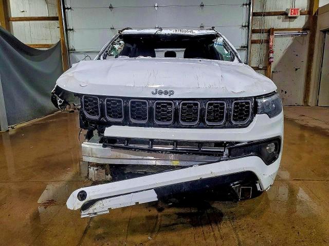 2025 Jeep Compass VIN 3C4NJDBN7ST617713 COPART salvage auction — ROLLOVER, Fl - Cert Of Title Slvg Rebuildable (P), sold $3,691 on 2026-08-07 (photo 5)