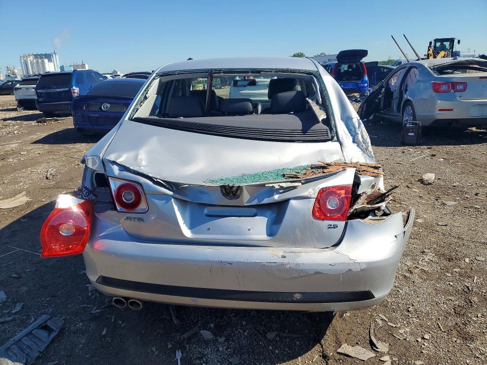 2006 Volkswagen Jetta VIN 3VWRF71K16M752789 COPART salvage auction — REAR END, Il - Salvage Certificate, sold $425 on 2026-07-17 (photo 6)