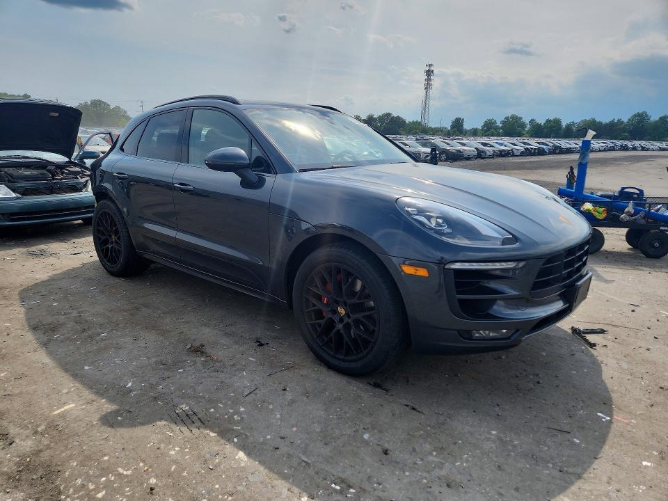 2017 Porsche Macan VIN WP1AG2A56HLB54257 COPART salvage auction — REAR END, VA - CERT OF TITLE - SALVAGE, sold $10,000 on 2026-07-22 (photo 4)
