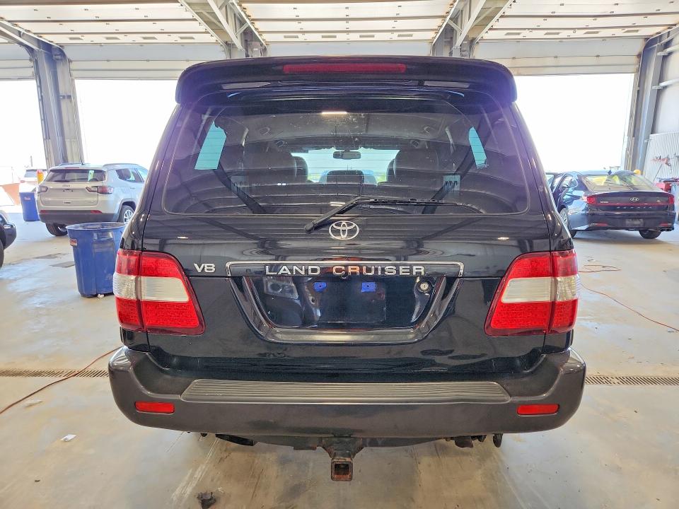 2006 Toyota Land cruiser VIN JTEHT05J562091402 COPART salvage auction — MINOR DENT/SCRATCHES, Sd - Dealer Only Clean Title (P), sold $9,900 on 2026-07-23 (photo 6)