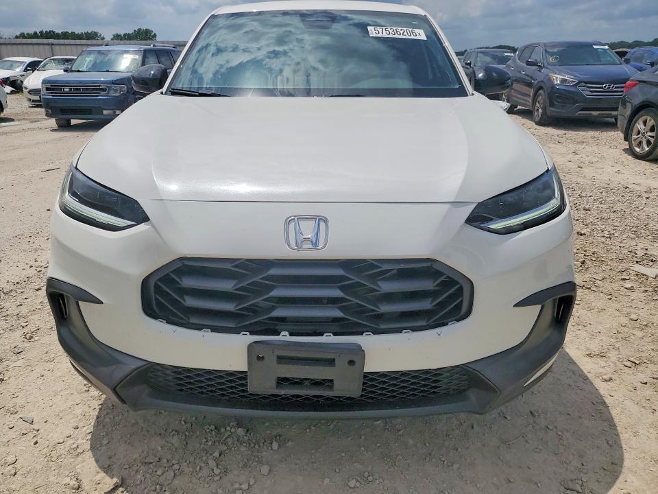 2024 Honda Hr-v VIN 3CZRZ2H52RM758578 COPART salvage auction — UNDERCARRIAGE, MO - SALVAGE CERTIFICATE OF TITLE, sold $9,100 on 2026-07-28 (photo 5)