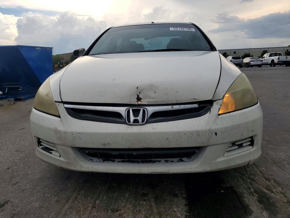 2007 Honda Accord VIN JHMCM56317C009636 COPART salvage auction — SIDE, FL - CERT OF TITLE SLVG REBUILDABLE, sold $375 on 2026-07-09 (photo 5)
