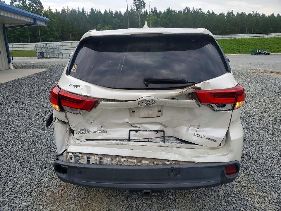 2018 Toyota Highlander VIN 5TDJZRFH8JS876356 COPART salvage auction — REAR END, NC - SALVAGE CERTIFICATE OF TITLE, sold $925 on 2026-07-30 (photo 6)