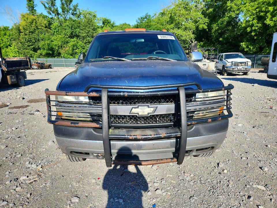 2002 Chevrolet Silverado 3500 VIN 1GCJK33192F121954 COPART salvage auction — WATER/FLOOD, Tn - Salvage Cert-Water Damage, sold $5,400 on 2026-07-07 (photo 5)