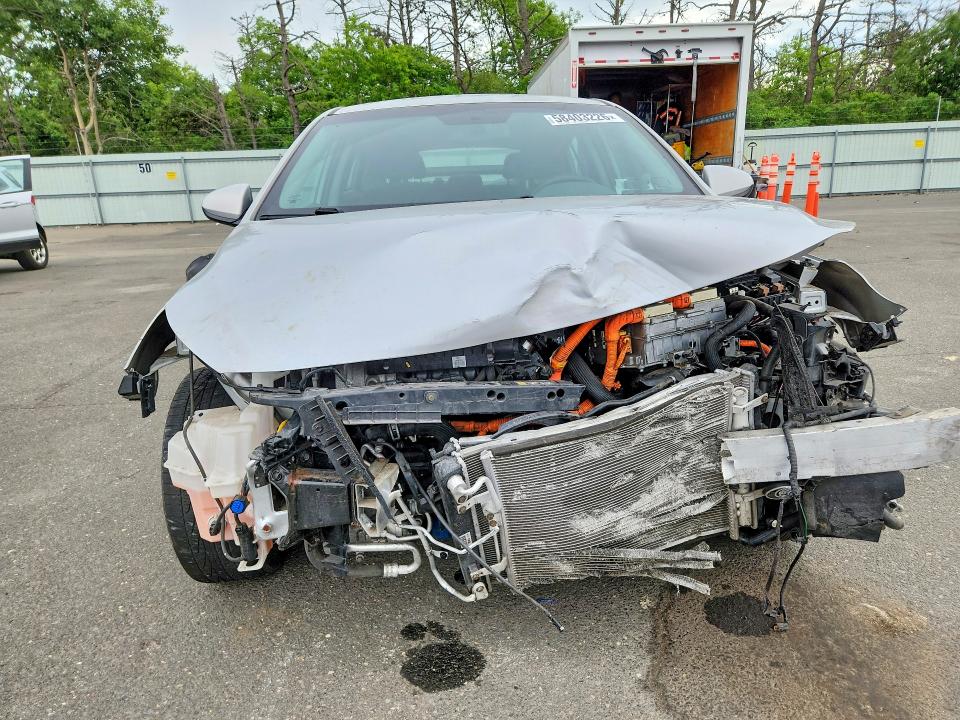 2019 Hyundai Ioniq VIN KMHC65LD3KU144348 COPART salvage auction — FRONT END, NY - MV-907A SALVAGE CERTIFICATE, sold $475 on 2026-07-27 (photo 5)