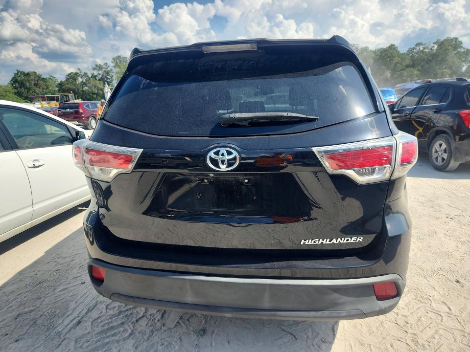2014 Toyota Highlander VIN 5TDZKRFH7ES021130 COPART salvage auction — SIDE, Fl - Cert Of Title Slvg Rebuildable, sold $3,850 on 2026-07-07 (photo 6)