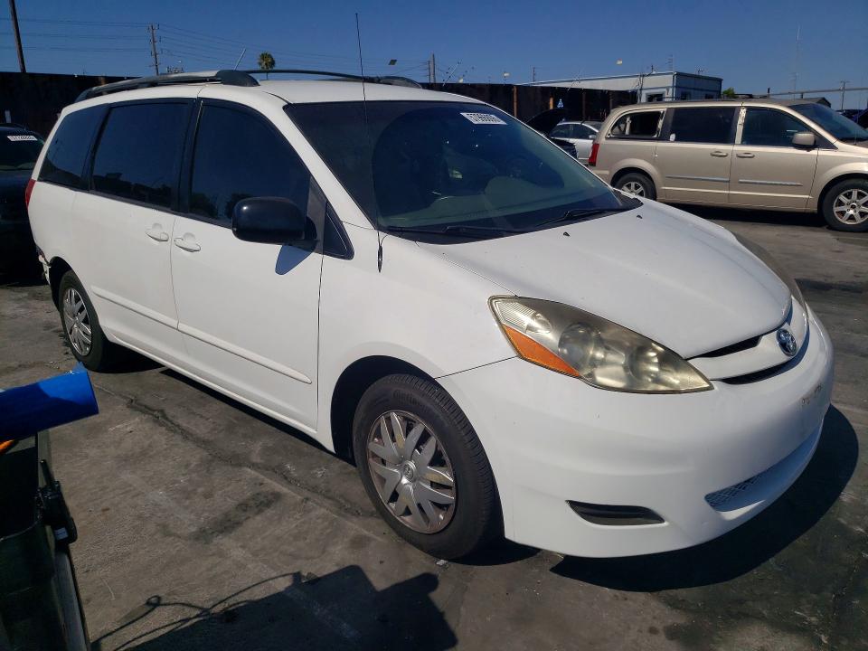 2009 Toyota Sienna VIN 5TDZK23C39S266304 COPART salvage auction — SIDE, CA - SALVAGE CERTIFICATE, sold $850 on 2026-07-31 (photo 4)