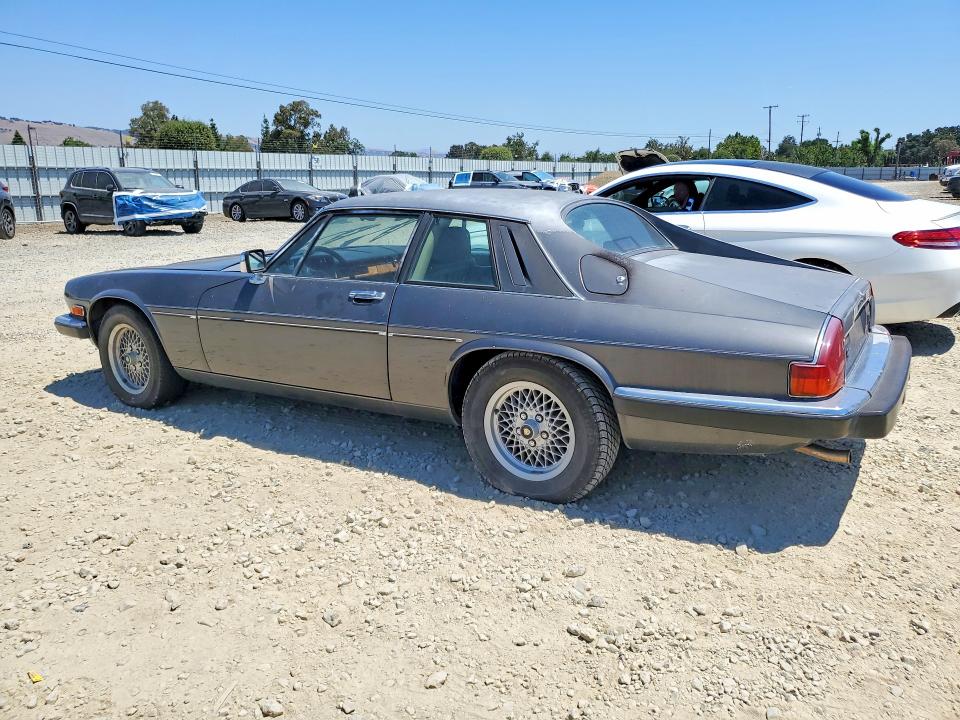 1989 Jaguar Xj series VIN SAJNA5844KC155676 COPART salvage auction — MECHANICAL, Ca - Dis/Dlr/Exp Only Clean Title, sold $575 on 2026-07-02 (photo 2)