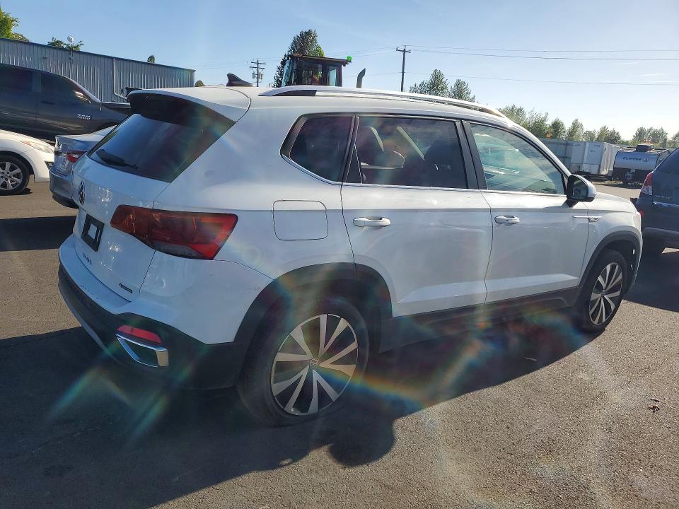 2022 Volkswagen Taos VIN 3VVWX7B28NM043102 COPART salvage auction — FRONT END, Or - Lien Papers, Clean Title, sold $6,800 on 2026-07-08 (photo 3)