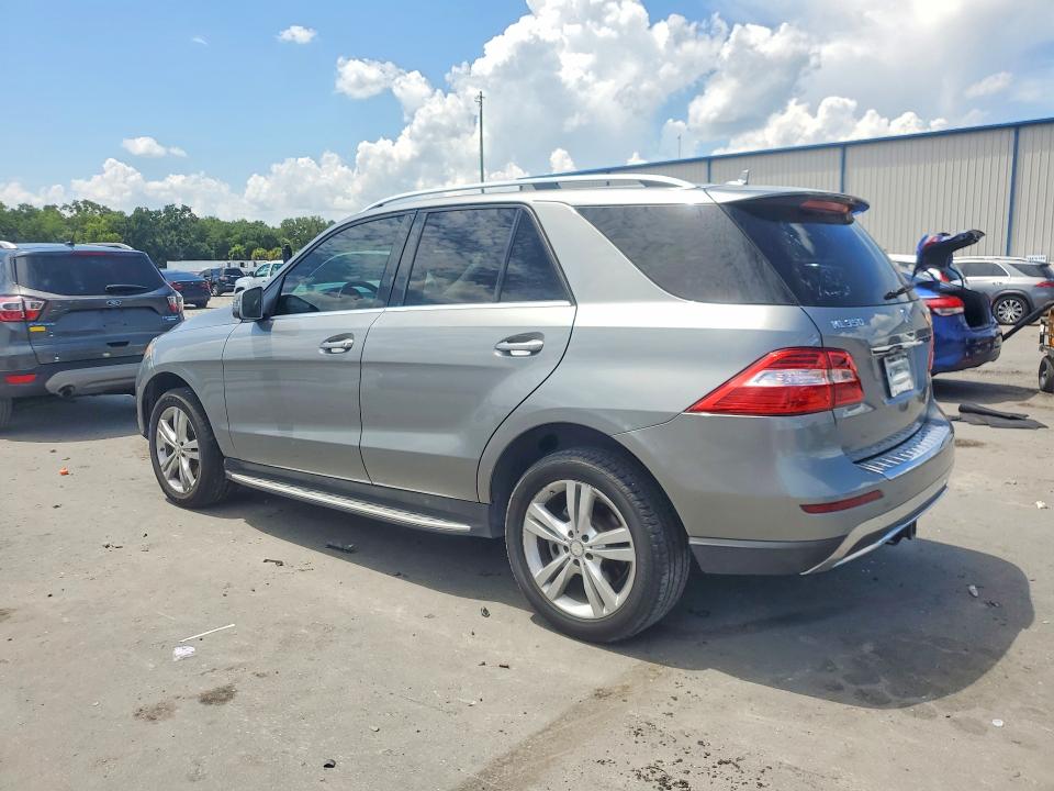 2015 Mercedes-benz VIN 4JGDA5HB1FA517842 COPART salvage auction — MINOR DENT/SCRATCHES, FL - CERTIFICATE OF TITLE, sold $6,500 on 2026-08-01 (photo 2)