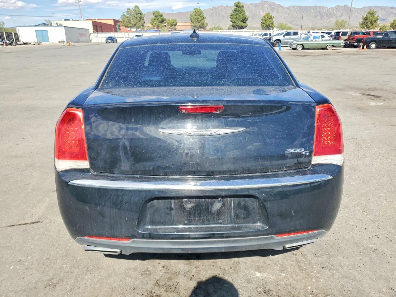 2015 Chrysler 300 VIN 2C3CCAEG6FH876810 COPART salvage auction — Front End, TX - SALVAGE VEHICLE TITLE, sold $1,650 on 2026-09-18 (photo 6)