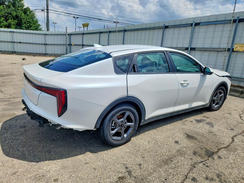 2025 Kia K4 VIN 3KPFT4DE8SE098400 COPART salvage auction — FRONT END, TX - SALVAGE VEHICLE TITLE, sold $7,200 on 2026-07-27 (photo 3)