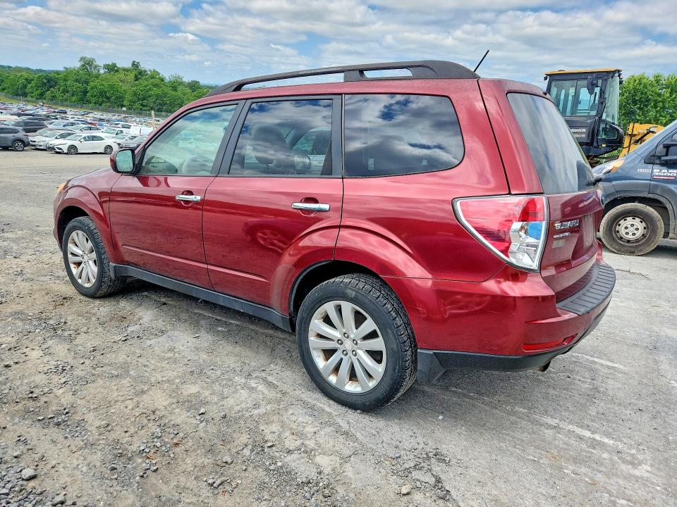 2011 Subaru Forester VIN JF2SHADC2BH730817 COPART salvage auction — MINOR DENT/SCRATCHES, Wv - Non Public Clean Title, sold $400 on 2026-07-10 (photo 2)