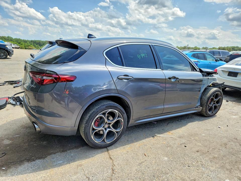 2020 Alfa romeo VIN ZASPAKBN7L7C98372 COPART salvage auction — FRONT END, GA - CERT OF TITLE-SALVAGE, sold $4,650 on 2026-08-21 (photo 3)
