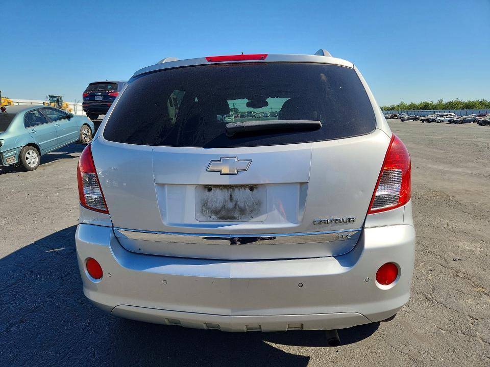 2014 Chevrolet Captiva VIN 3GNAL4EK8ES623175 COPART salvage auction — MINOR DENT/SCRATCHES, Ca - Dis/Dlr/Exp Only Clean Title, sold $300 on 2026-07-09 (photo 6)