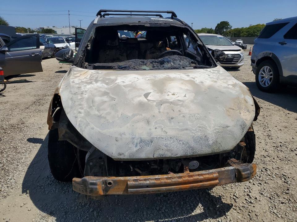 2017 Hyundai Tucson VIN KM8J33A20HU387744 COPART salvage auction — BURN, CA - NON-REPAIRABLE VEHICLE CERT, sold $175 on 2026-07-10 (photo 5)