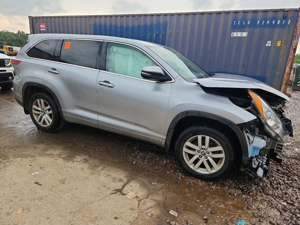 2016 Toyota Highlander VIN 5TDBKRFH1GS310704 COPART salvage auction — FRONT END, Wi - Junked Vehicle Bill Of Sale, sold $2,400 on 2026-07-13 (photo 4)