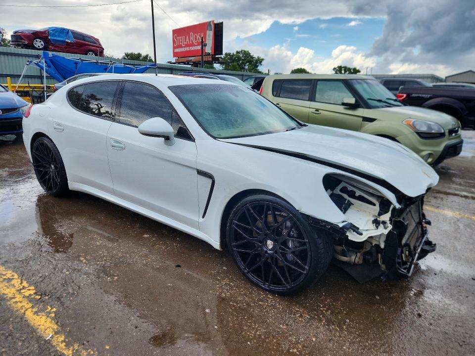 2015 Porsche Panamera VIN WP0AA2A75FL004741 COPART salvage auction — FRONT END, KS - CERT OF TITLE-SALVAGE, sold $4,600 on 2026-07-08 (photo 4)