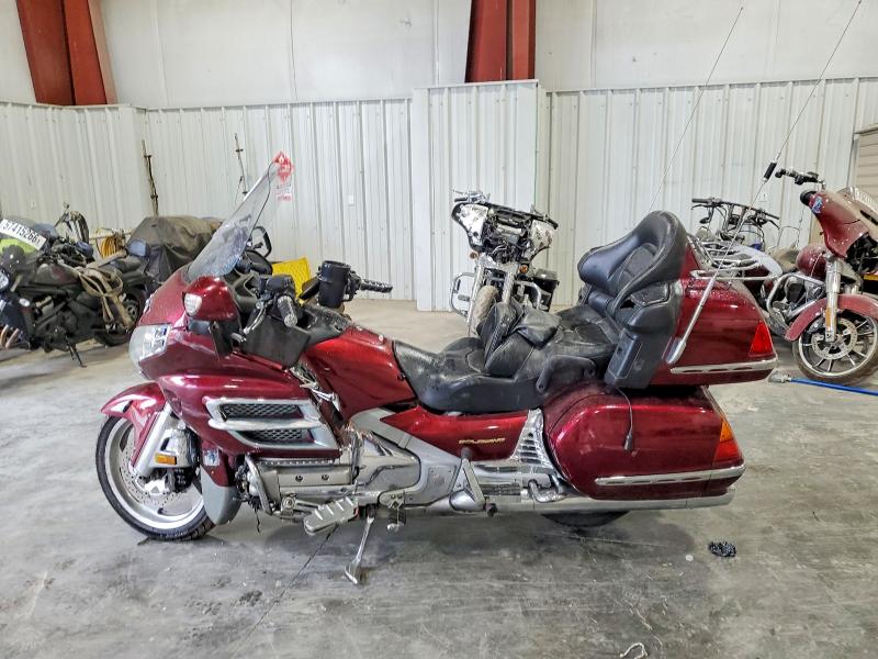 2004 Honda Gl1800 VIN 1HFSC47084A305877 COPART salvage auction — MINOR DENT/SCRATCHES, Ny - Mv-907A Salvage Certificate, sold $1,600 on 2026-07-08 (photo 3)