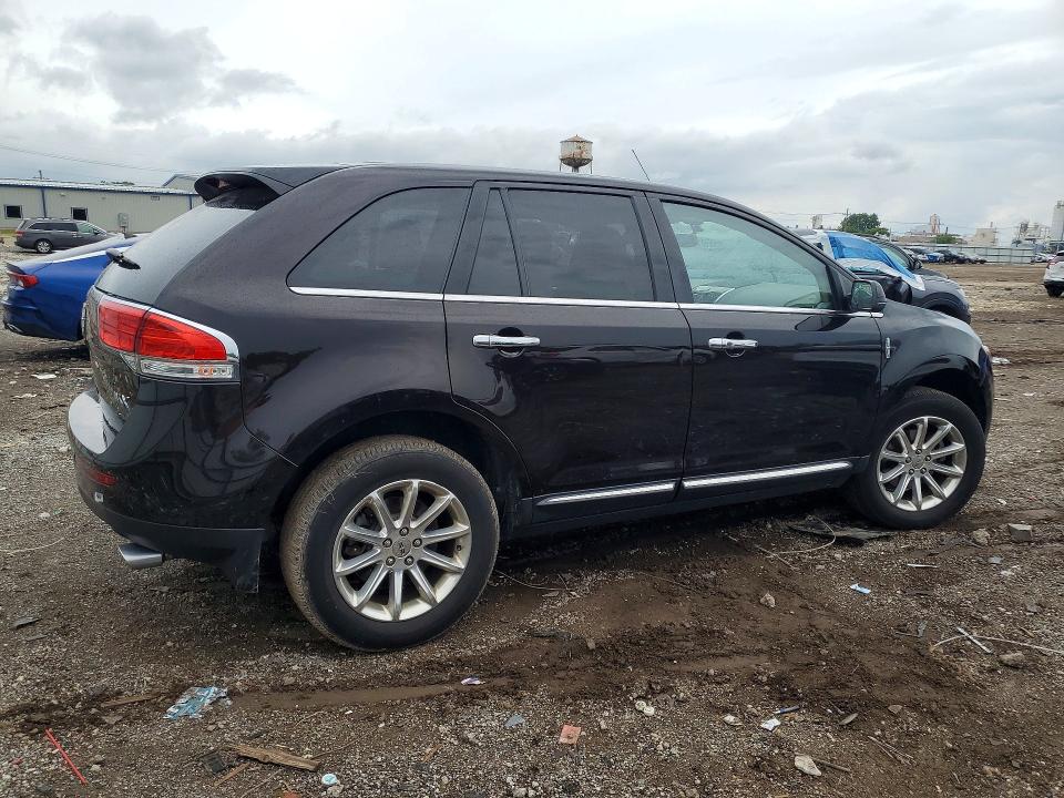 2013 Lincoln Mkx VIN 2LMDJ6JK4DBL33999 COPART salvage auction — FRONT END, Il - Salvage Certificate, sold $375 on 2026-07-22 (photo 3)