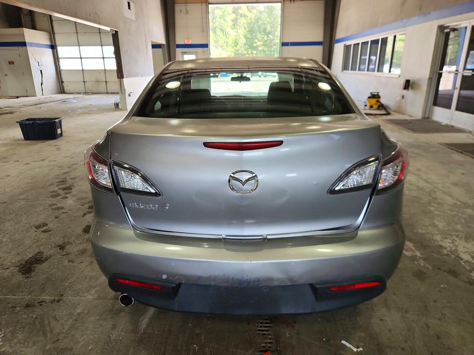 2011 Mazda 3 VIN JM1BL1VG1B1476413 COPART salvage auction — REAR END, VA - CERT OF TITLE - SALVAGE, sold $650 on 2026-07-10 (photo 6)