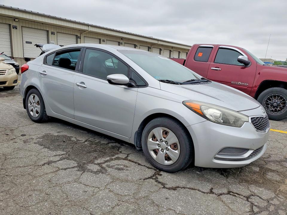 2015 Kia VIN KNAFK4A62F5408085 COPART salvage auction — VANDALISM, Ky - Certificate Of Title, sold $575 on 2026-07-30 (photo 4)