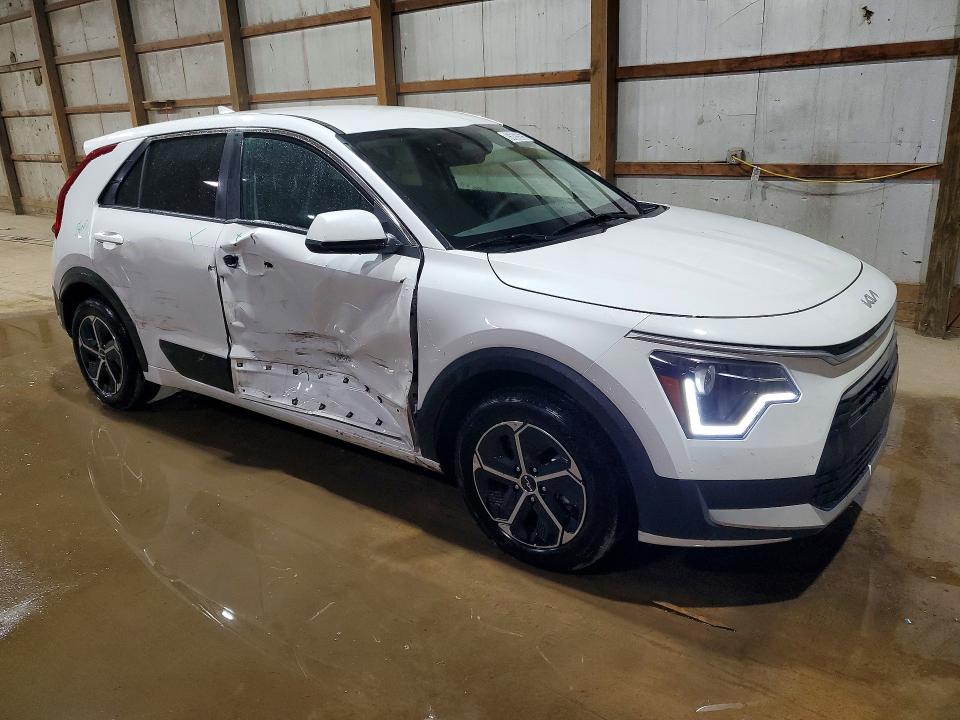 2026 Kia Niro VIN KNDCP3LE5T5318592 COPART salvage auction — SIDE, OH - CERTIFICATE OF TITLE, sold $8,600 on 2026-07-20 (photo 4)