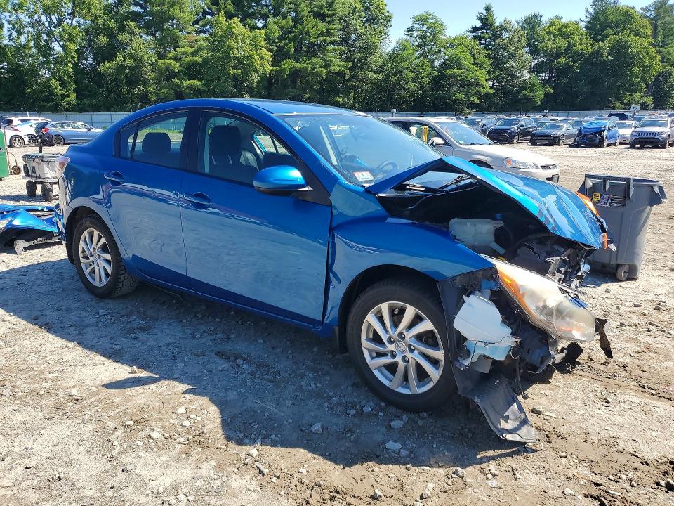 2012 Mazda 3 VIN JM1BL1V8XC1647783 COPART salvage auction — FRONT END, Ma - Cert Of Title-Reconstrctd Coll, sold $400 on 2026-07-13 (photo 4)