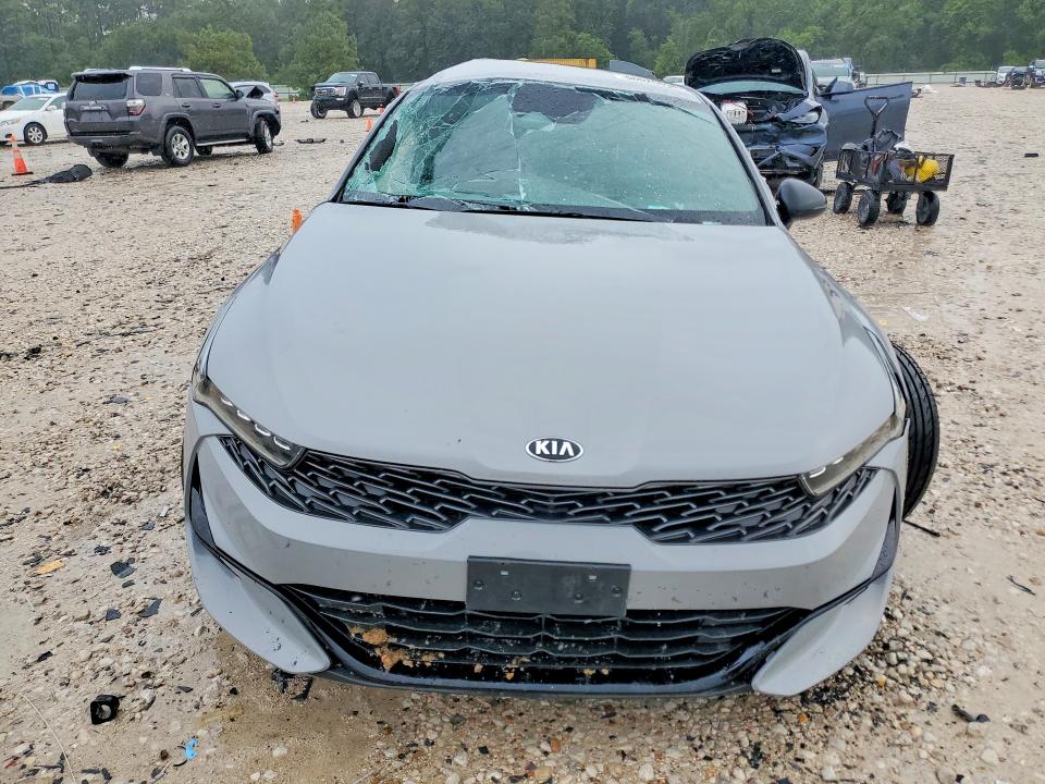2021 Kia K5 VIN 5XXG64J29MG013516 COPART salvage auction — SIDE, Tx - Salvage Vehicle Title, sold $200 on 2026-07-28 (photo 5)