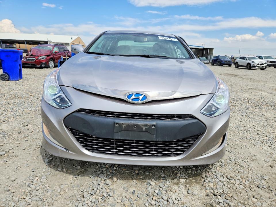 2013 Hyundai Sonata VIN KMHEC4A45DA090473 COPART salvage auction — SIDE, Co - Public - Salvage Title, sold $625 on 2026-07-21 (photo 5)