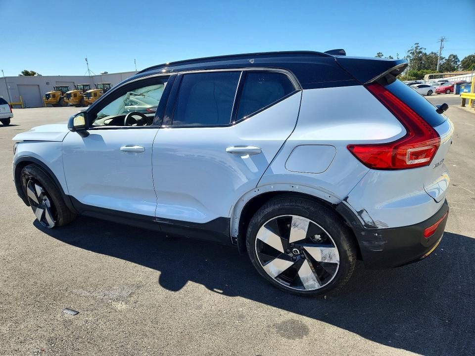 2025 Volvo Xc40 VIN YV4ER3HL0S2595254 COPART salvage auction — FRONT END, CA - SALVAGE CERTIFICATE, sold $12,900 on 2026-08-17 (photo 2)