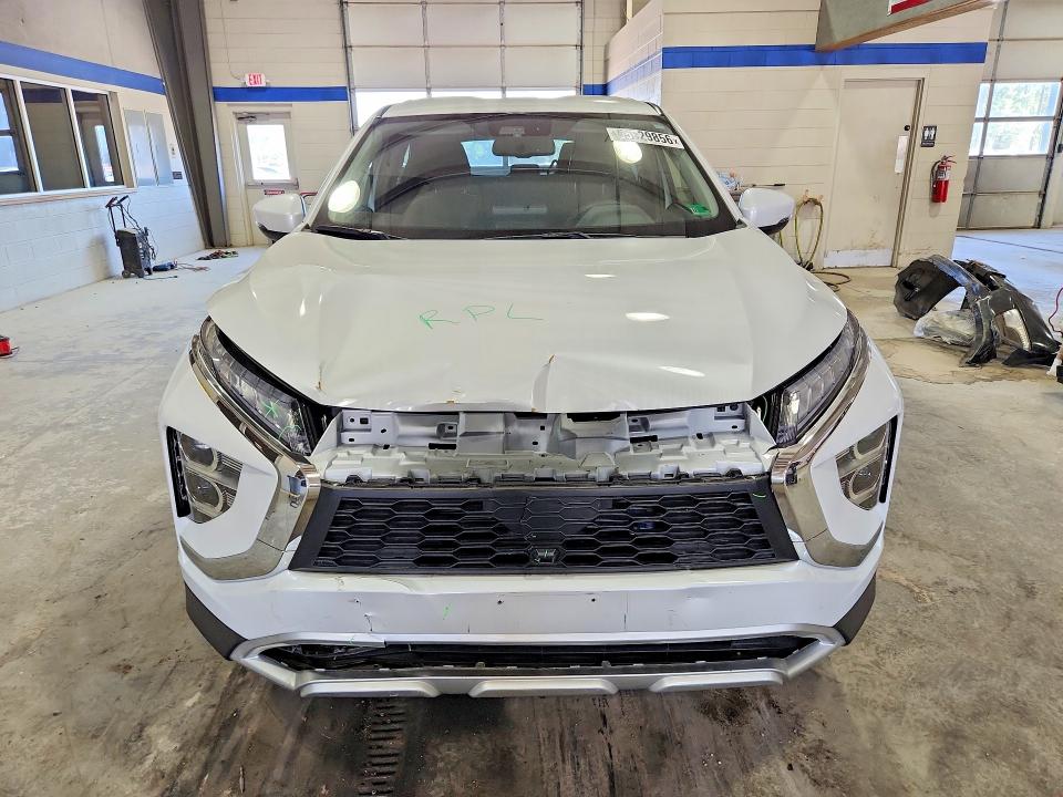 2025 Mitsubishi ECLIPSE VIN JA4ATWAA3SZ003344 COPART salvage auction — FRONT END, Va - Cert Of Title - Salvage, sold $8,600 on 2026-07-02 (photo 5)