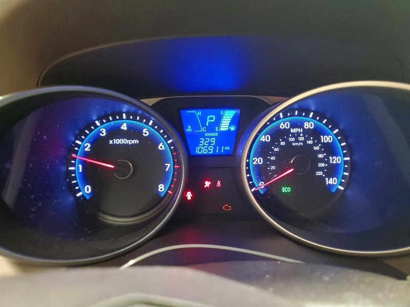 2014 Hyundai Tucson VIN KM8JU3AG3EU934378 COPART salvage auction — NORMAL WEAR, Wy - Certificate Of Title, sold $600 on 2026-07-22 (photo 9)