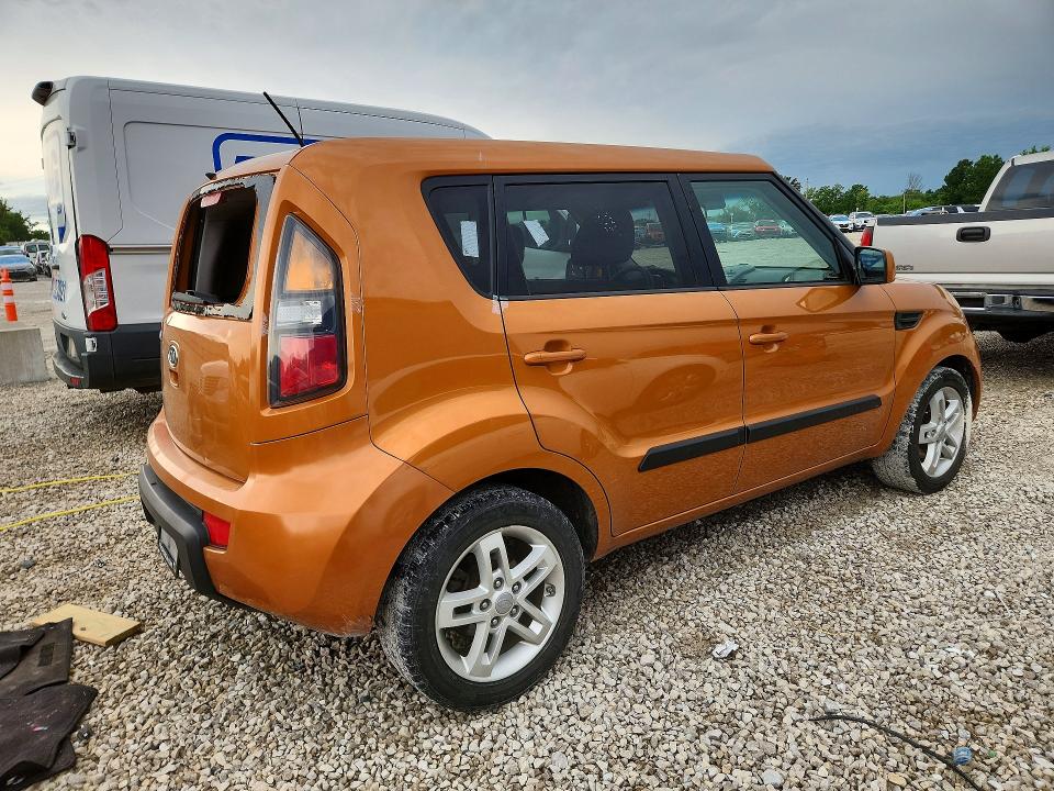 2011 Kia Soul VIN KNDJT2A21B7211063 COPART salvage auction — HAIL, MO - CERTIFICATE OF TITLE, sold $775 on 2026-07-27 (photo 3)