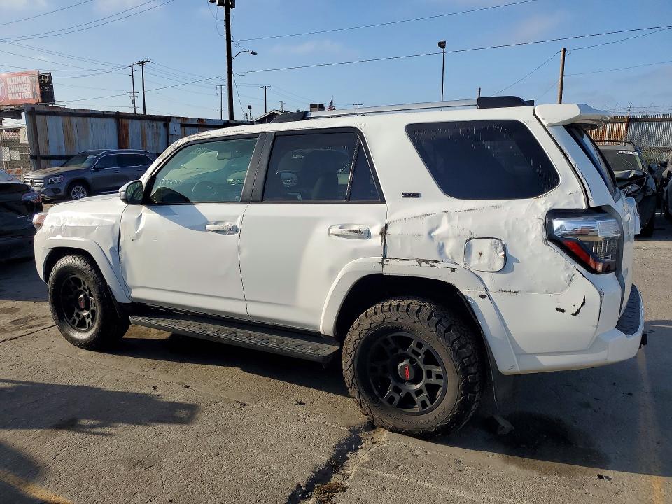 2023 Toyota 4runner VIN JTEEU5JR1P5291900 COPART salvage auction — ROLLOVER, Hi - Dis/Dlr/Exp Only Salvage Title, sold $15,100 on 2026-07-08 (photo 2)