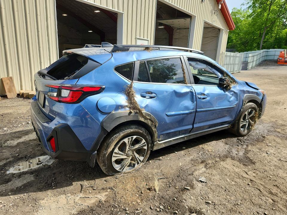 2024 Subaru VIN JF2GUADC2RH369522 COPART salvage auction — ROLLOVER, Vt - Cert Of Title-Salvage Vehicle, sold $2,400 on 2026-07-06 (photo 3)