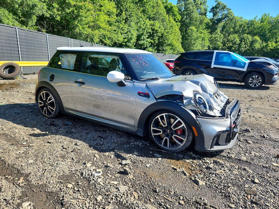 2024 Mini VIN WMW73DH08R2U95984 COPART salvage auction — FRONT END, Md - Cert Of Salvage > 75% Damage, sold $5,600 on 2026-07-07 (photo 4)