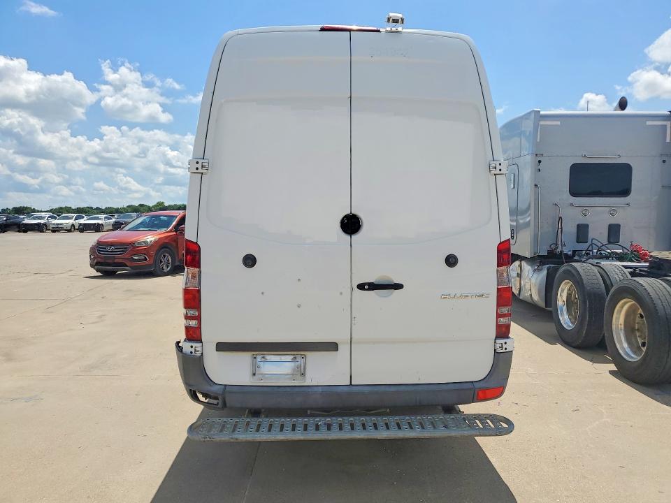 2014 Mercedes-benz Sprinter 2500 VIN WD3PE8DE8E5901156 COPART salvage auction — FRONT END, TX - CERTIFICATE OF TITLE, sold $200 on 2026-07-23 (photo 6)