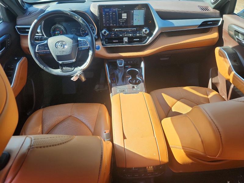 2021 Toyota Highlander VIN 5TDEBRCH4MS052286 COPART salvage auction — SIDE, Mi - Scrap Certificate Of Title, sold $16,400 on 2026-07-22 (photo 8)